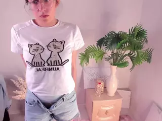 OdetteBooby's Live Sex Cam Show
