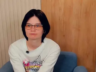 DieraConnett's Live Sex Cam Show