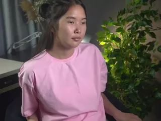 EadlinDenmark's Live Sex Cam Show