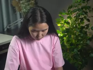 EadlinDenmark's Live Sex Cam Show