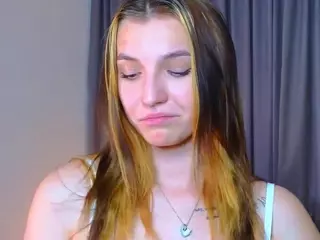 ElvinaCroswell's Live Sex Cam Show