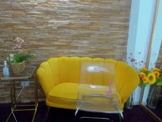 ErikaNoir's Live Sex Cam Show