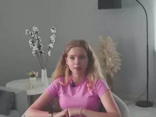 PrimroseEast's Live Sex Cam Show