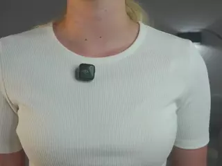 PrimroseEast's Live Sex Cam Show