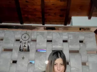 xSamAlessiax's Live Sex Cam Show