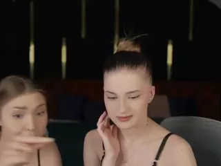 AnabelTeam054's Live Sex Cam Show