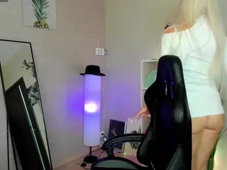 NastasyaCute's Live Sex Cam Show