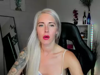 NastasyaCute's Live Sex Cam Show