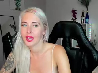 NastasyaCute's Live Sex Cam Show