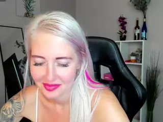 NastasyaCute's Live Sex Cam Show