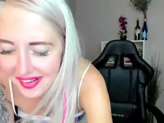 NastasyaCute's Live Sex Cam Show