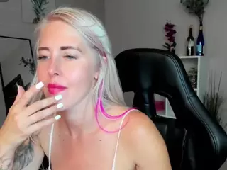 NastasyaCute's Live Sex Cam Show