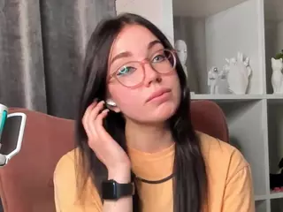TaiteFarlow's Live Sex Cam Show
