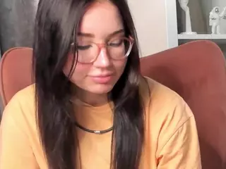 TaiteFarlow's Live Sex Cam Show