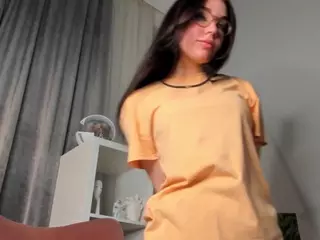 TaiteFarlow's Live Sex Cam Show