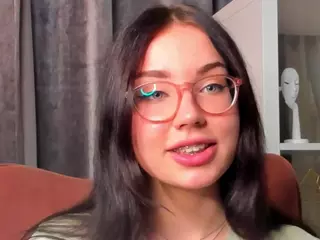TaiteFarlow's Live Sex Cam Show