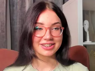 TaiteFarlow's Live Sex Cam Show
