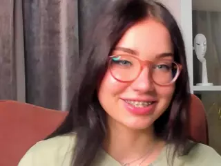 TaiteFarlow's Live Sex Cam Show