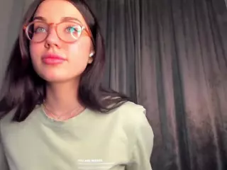 TaiteFarlow's Live Sex Cam Show