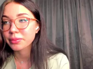 TaiteFarlow's Live Sex Cam Show