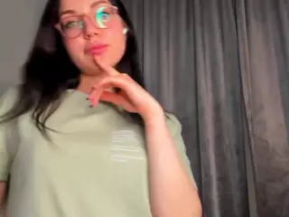 TaiteFarlow's Live Sex Cam Show