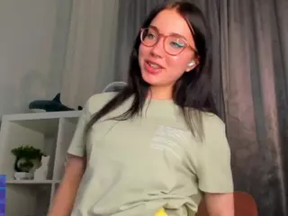 TaiteFarlow's Live Sex Cam Show