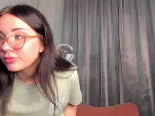 TaiteFarlow's Live Sex Cam Show