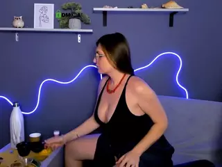 vivienne-dark's Live Sex Cam Show