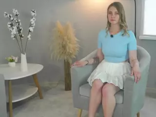 AlodieGrindell's Live Sex Cam Show