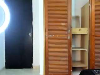 Live cam show with Arielasm