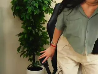 GemmaCompston's Live Sex Cam Show