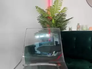 hazel-lovee's Live Sex Cam Show
