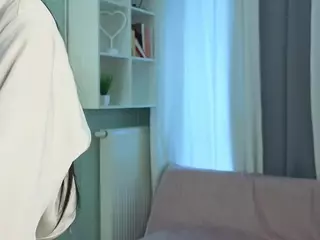 JulianaHence's Live Sex Cam Show