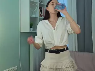 JulianaHence's Live Sex Cam Show