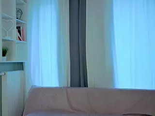 JulianaHence's Live Sex Cam Show