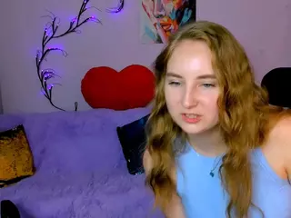 kiana-vin's Live Sex Cam Show