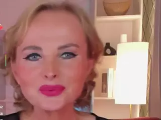 SandraKind's Live Sex Cam Show