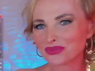 SandraKind's Live Sex Cam Show