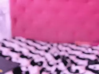 Sara-Snow1's Live Sex Cam Show