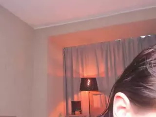 Synne-g1ows's Live Sex Cam Show