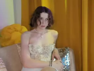 Yuna's Live Sex Cam Show