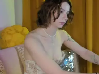 Yuna's Live Sex Cam Show