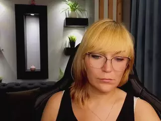 BantikVirt's Live Sex Cam Show