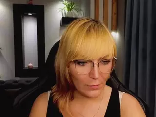 BantikVirt's Live Sex Cam Show