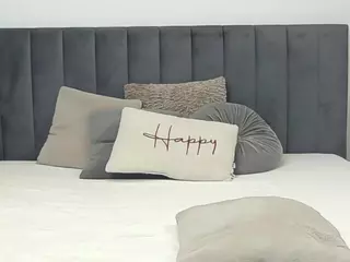 BlondyAnnia's Live Sex Cam Show