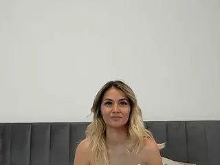 BlondyAnnia's Live Sex Cam Show