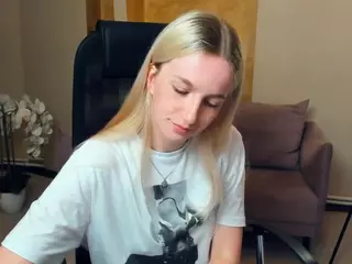 JoanHanchett's Live Sex Cam Show