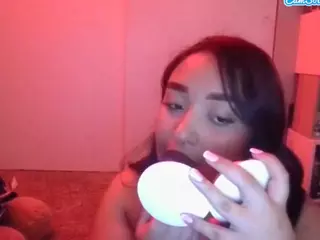 nikkigg003's Live Sex Cam Show