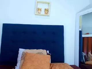 shantallvegga1's Live Sex Cam Show