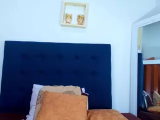 shantallvegga1's Live Sex Cam Show